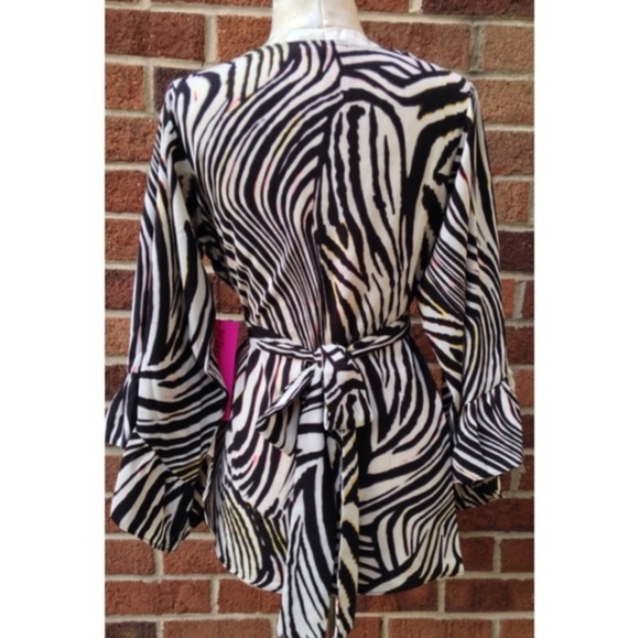 Betsey Johnson Boho Animal Print Top - Picture 3 of 3